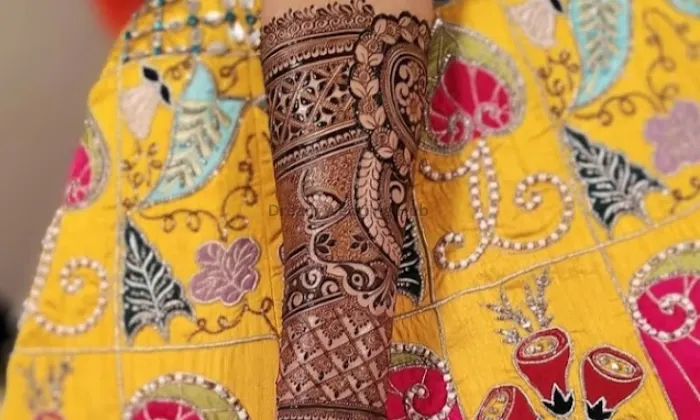 Kali Ghata Mehandi Artist